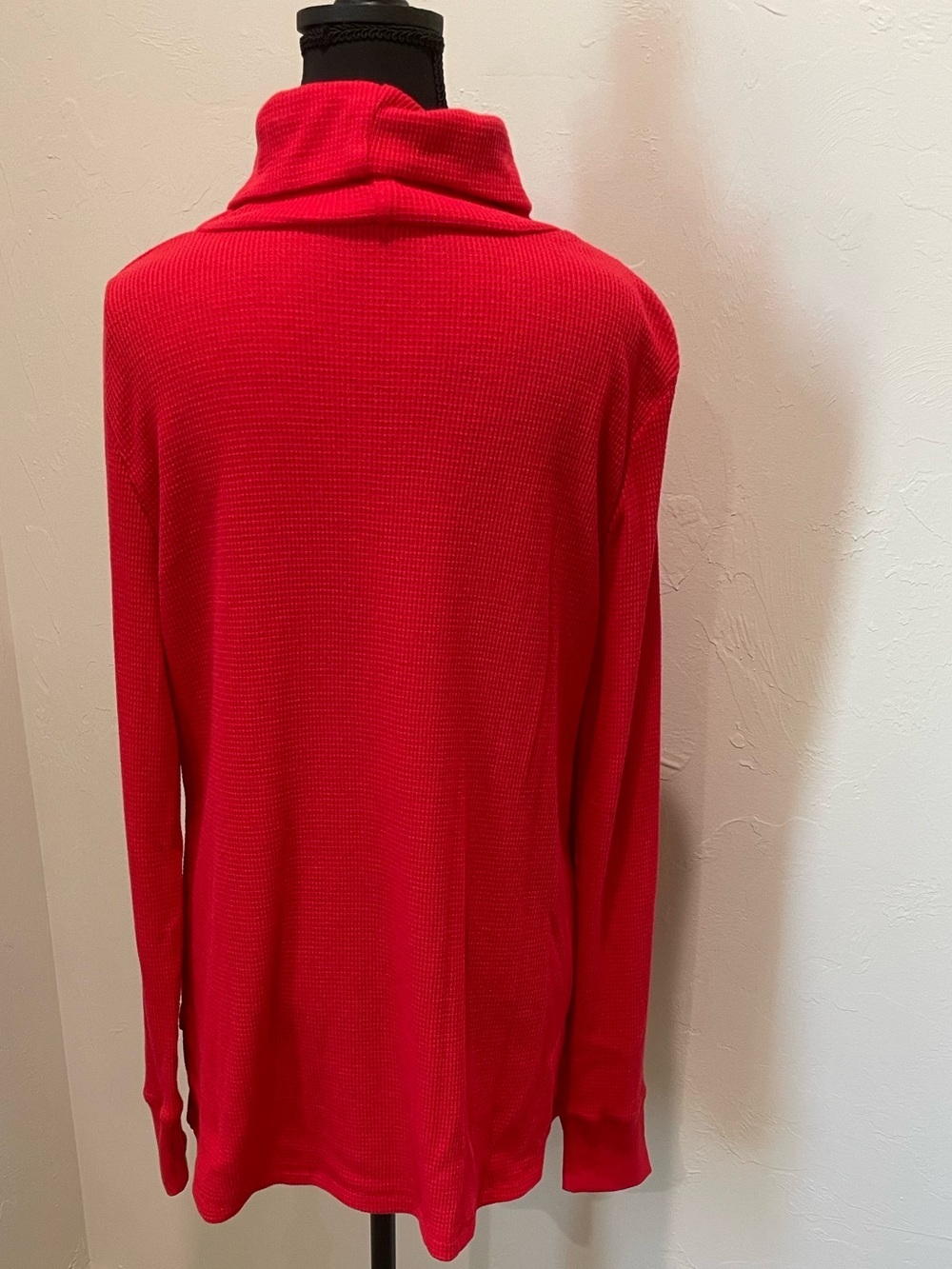 Eddie Bauer Red Turtleneck Thermal Sweater - Picture 3 of 5